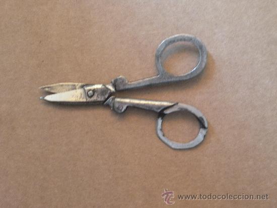 Antig&uuml;edades: peque&ntilde;a tijeras plegable - Foto 1