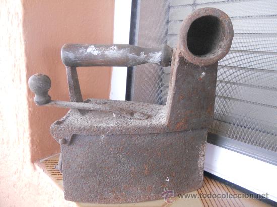 Antig&uuml;edades: ANTIQUISIMA PLANCHA DE CARBON. - Foto 1