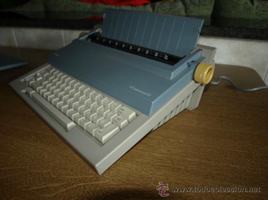 Antig&uuml;edades: maquina de escribir...................................sanjuan - Foto 2