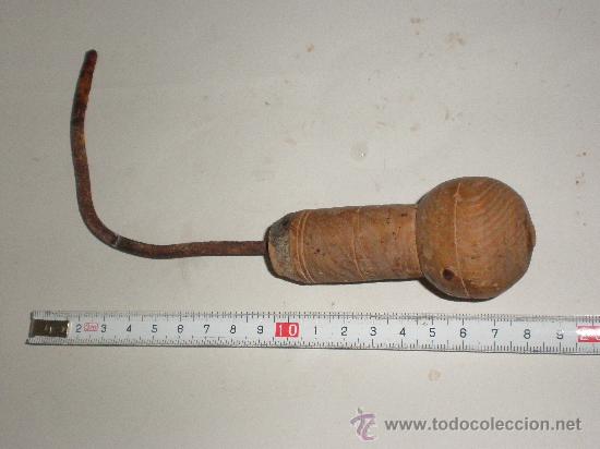 Antig&uuml;edades: Antigua HERRAMIENTA CURVA CON MANGO DE MADERA - Foto 2