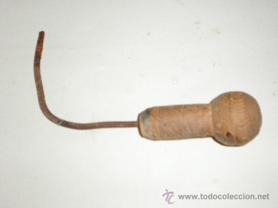 Antig&uuml;edades: Antigua HERRAMIENTA CURVA CON MANGO DE MADERA - Foto 3