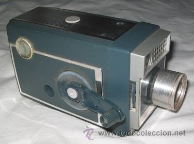 Antig&uuml;edades: CINEC&Aacute;MARA KODAK 8 AUTOM&Aacute;TICA, CON SU ESTUCHE - Foto 1
