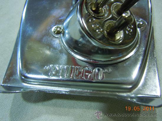 Antig&uuml;edades: PLANCHA DE VIAJE MARCA FUEGO DE LOS 60 - Foto 4