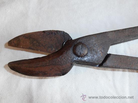 Antig&uuml;edades: TIJERA DE CORTAR LATA , 26 CM DE LARGO - Foto 4