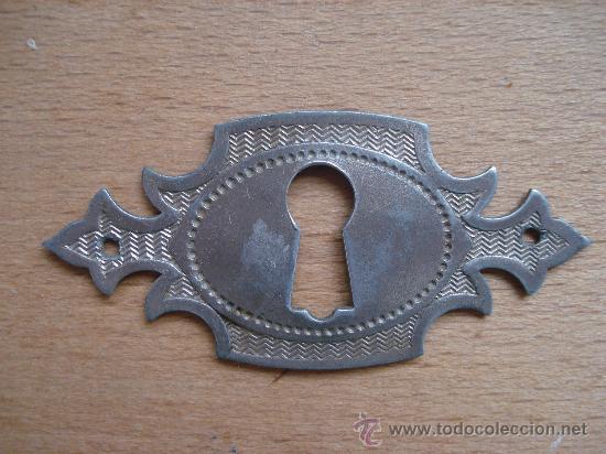Antig&uuml;edades: BOCALLAVE METAL PLATEADO . - Foto 1