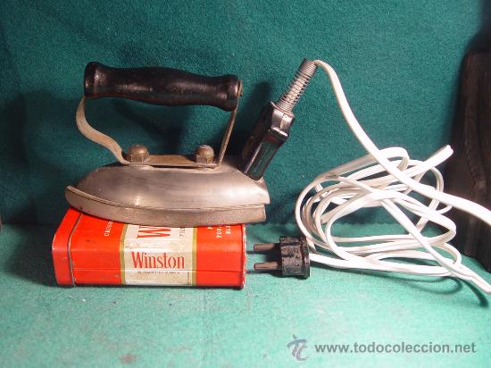 Antig&uuml;edades: ANTIGUA PLANCHA DE VIAJE - 125 V. - CON CABLE - - Foto 1