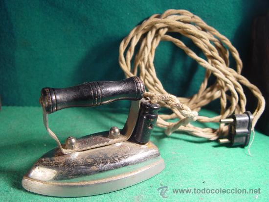 Antig&uuml;edades: ANTIGUA PLANCHA DE VIAJE - WETMAN. - CON CABLE - - Foto 2