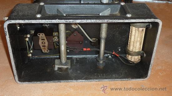 Antig&uuml;edades: Antiguo proyector debrie 16, frances. Desconozco del tema. - Foto 11