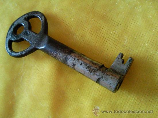 Antig&uuml;edades: llave antigua de metal - Foto 1