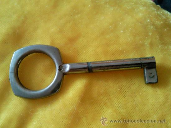 Antig&uuml;edades: llave antigua de metal indaux - Foto 6