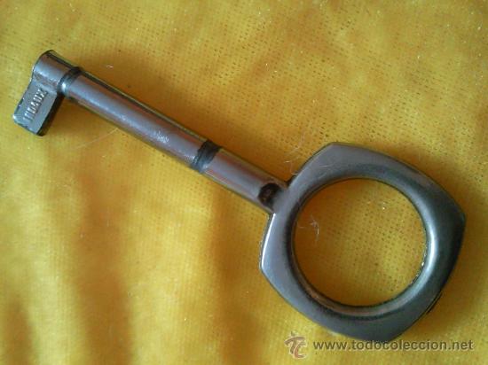 Antig&uuml;edades: llave antigua de metal indaux - Foto 5