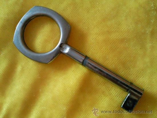 Antig&uuml;edades: llave antigua de metal indaux - Foto 3