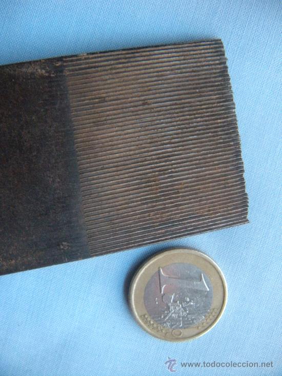 Antig&uuml;edades: ANTIGUO CEPILLO DE CARPINTERO PARA RAYAR LA CHAPA O MADERA - Foto 2