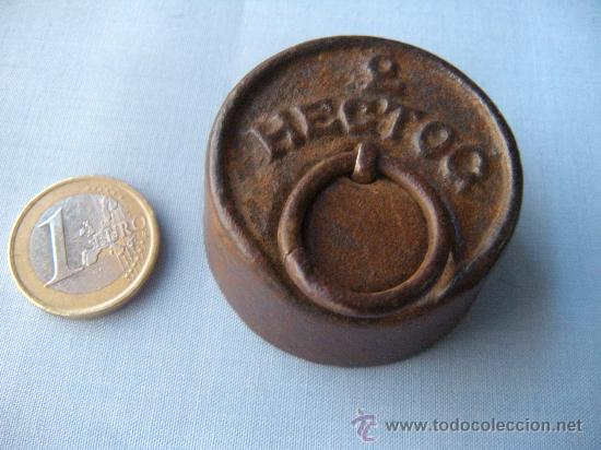 Antig&uuml;edades: ANTIGUA PESA DE HIERRO DE 200 GRAMOS - Foto 1