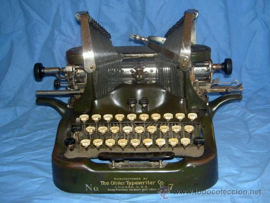 Antig&uuml;edades: MAQUINA DE ESCRIBIR OLIVER N&ordm; 7 - Foto 1