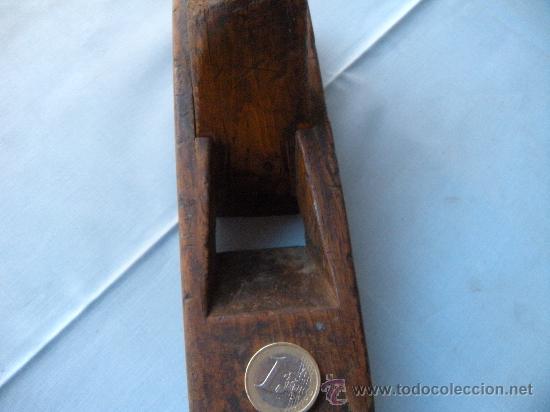 Antig&uuml;edades: ANTIGUO CEPILLO DE CARPINTERO PARA ACANALAR - Foto 2
