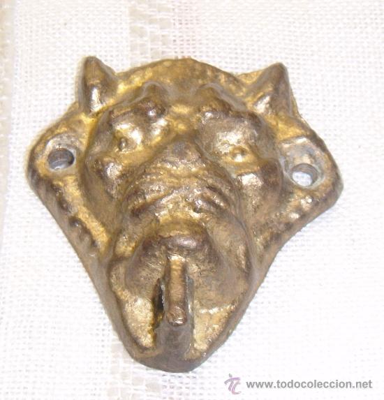 Antig&uuml;edades: dos embellecedores de bronce cabeza de leon - Foto 2