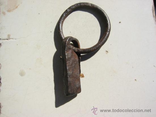 Antig&uuml;edades: antigua pesa de 4 onzas Espa&ntilde;olas - Foto 1