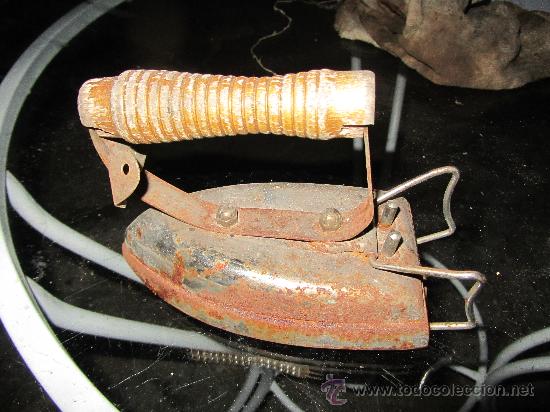 Antig&uuml;edades: ANTIGUA PLANCHA ELECTRICA. - Foto 1