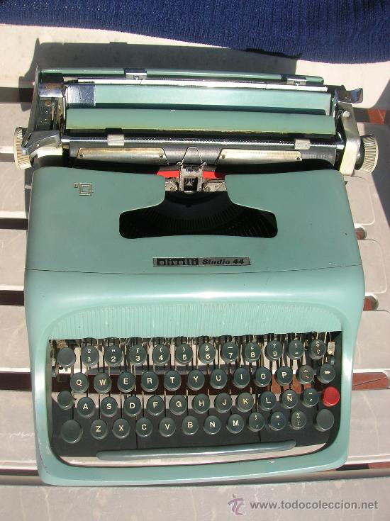 Antig&uuml;edades: Olivetti STUDIO 44 - Foto 1