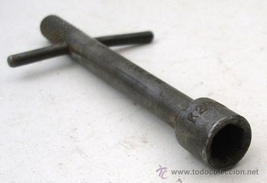 Antig&uuml;edades: llave de hierro con boca hexagonal, british made, britool K276 (8,5cm aprox) - Foto 2