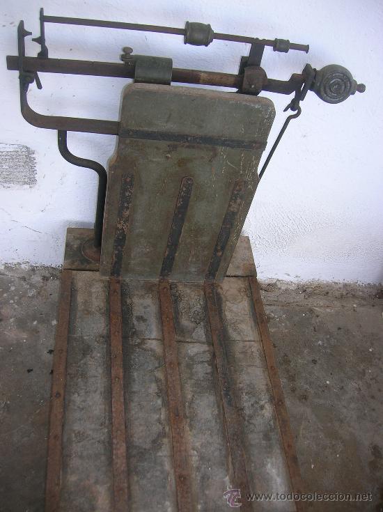 Antig&uuml;edades: BASCULA -Madera y hierro -250 Kgs. - Foto 3