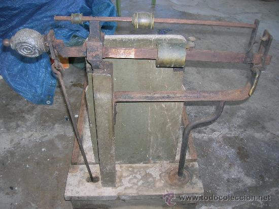 Antig&uuml;edades: BASCULA -Madera y hierro -250 Kgs. - Foto 4