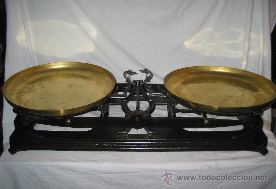 Antig&uuml;edades: Espectacular balanza antigua (60 kg) - Foto 1