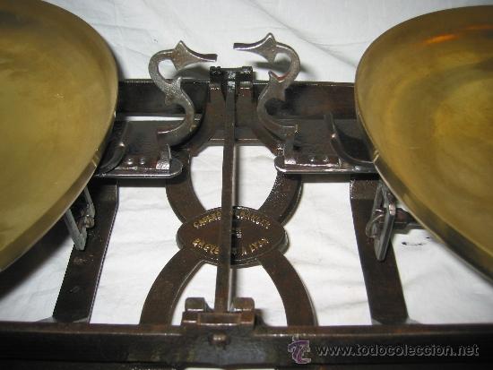 Antig&uuml;edades: Espectacular balanza antigua (60 kg) - Foto 3