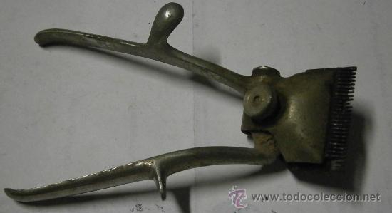 Antig&uuml;edades: Maquinilla de pelar - Foto 1
