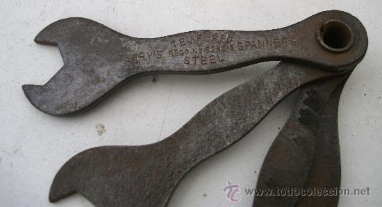 Antig&uuml;edades: juego de 4 mini llaves de tuerca marca terry&acute;s spanner (8cm aprox) - Foto 2