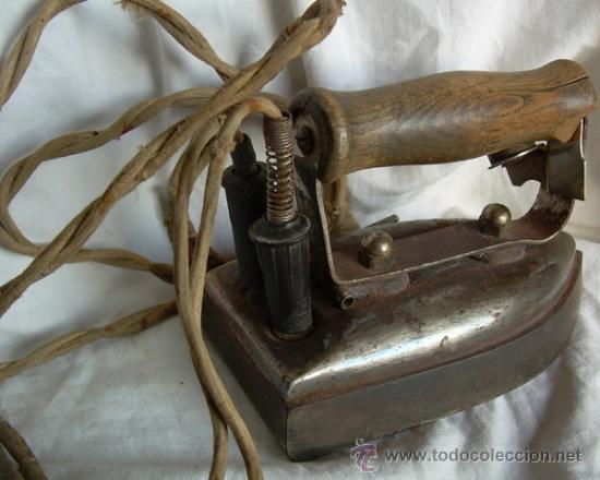 Antig&uuml;edades: ANTIGUA PLANCHA ELECTRICA - Foto 3
