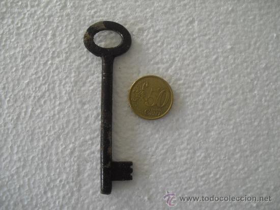 Antig&uuml;edades: Llave antigua de hierro. . - Foto 1