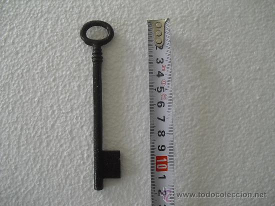 Antig&uuml;edades: Llave antigua  de hierro  para tallar. - Foto 1