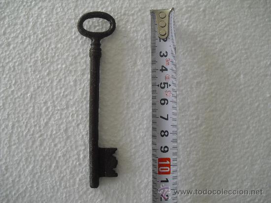 Antig&uuml;edades: Llave antigua  de hierro  . - Foto 1
