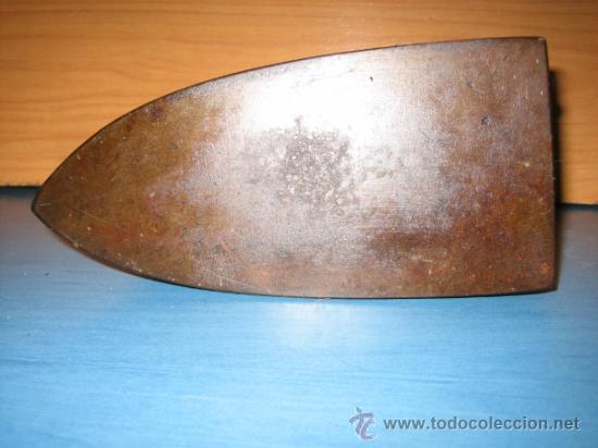Antig&uuml;edades: Plancha de carbon antigua - Foto 6