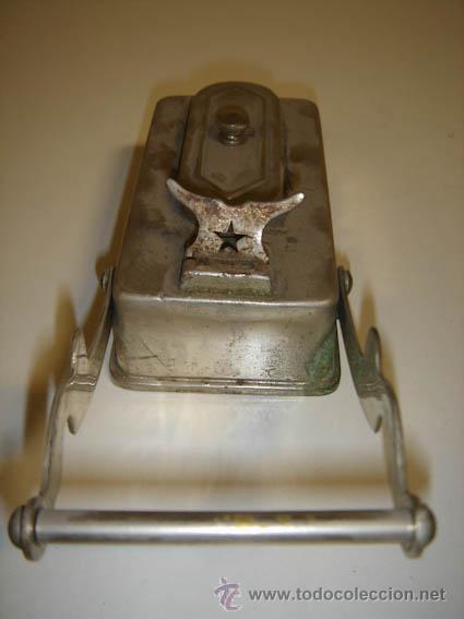 Antig&uuml;edades: ornillo para las tenacillas de ondular - Foto 2