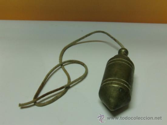 Antig&uuml;edades: Plomada antigua de bronce - Foto 3
