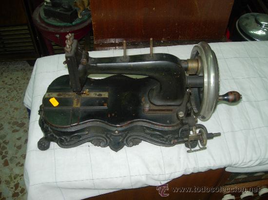 Antig&uuml;edades: maquina de coser rara - Foto 19