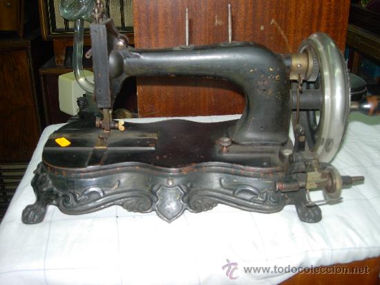 Antig&uuml;edades: maquina de coser rara - Foto 18