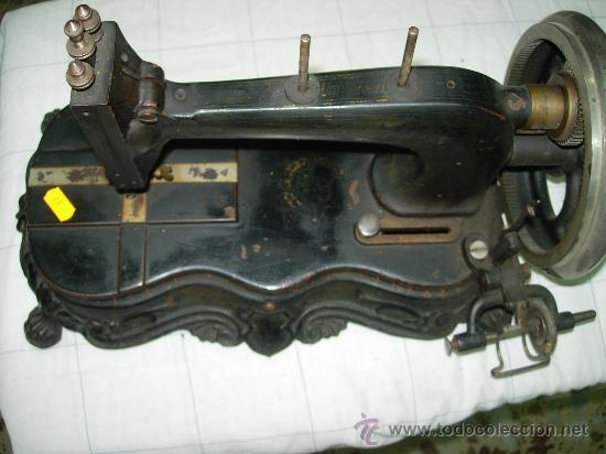 Antig&uuml;edades: maquina de coser rara - Foto 17