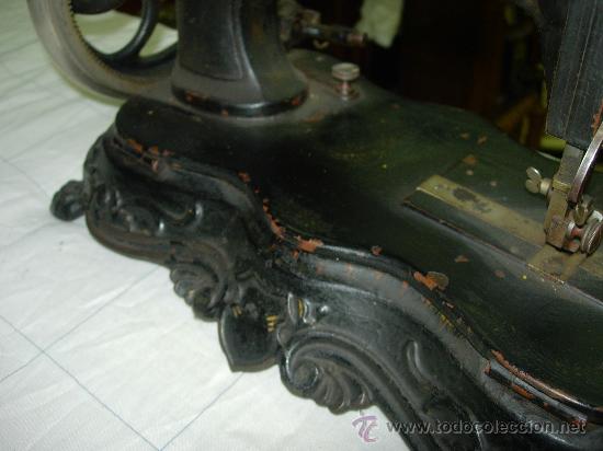 Antig&uuml;edades: maquina de coser rara - Foto 11