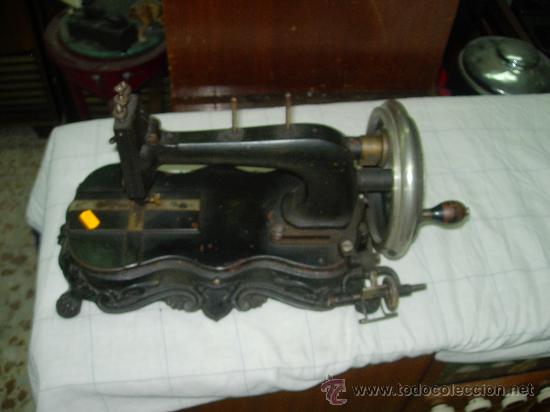 Antig&uuml;edades: maquina de coser rara - Foto 7