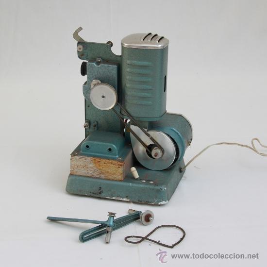 Antig&uuml;edades: Projector &rdquo;Jefe Lux&rdquo; de Industrias Saludes - Foto 3