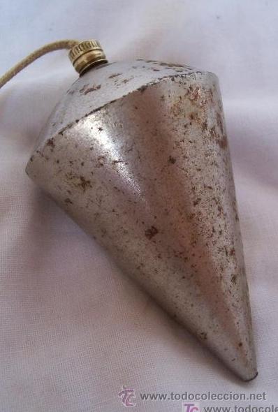 Antig&uuml;edades: plomada de hierro cromado y laton (8,5cm aprox) - Foto 1