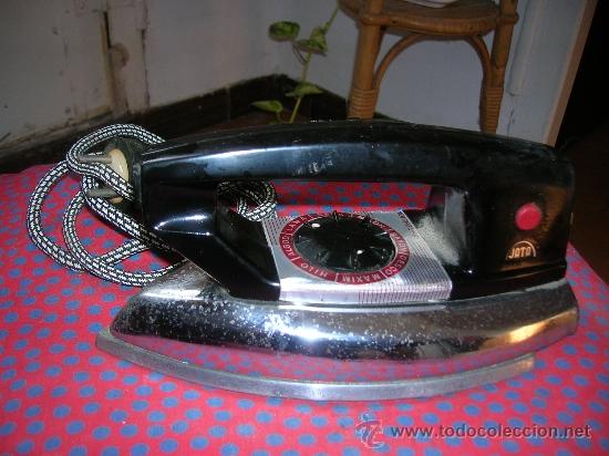 Antig&uuml;edades: PLANCHA    JATA    -Funciona- Modelo 554  -220V - - Foto 2