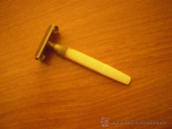 Antig&uuml;edades: MAQUINILLA  DE AFEITAR MARCA GILLETTE - Foto 1