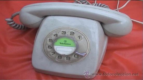 Tel&eacute;fonos: Telefono telefonica sobre mesa - Foto 1