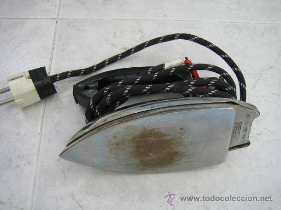 Antig&uuml;edades: Plancha electrica de UFESA modelo 52. Funciona - Foto 5