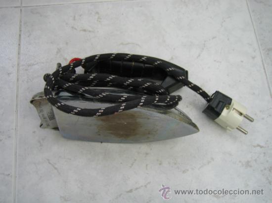 Antig&uuml;edades: Plancha electrica de UFESA modelo 52. Funciona - Foto 3